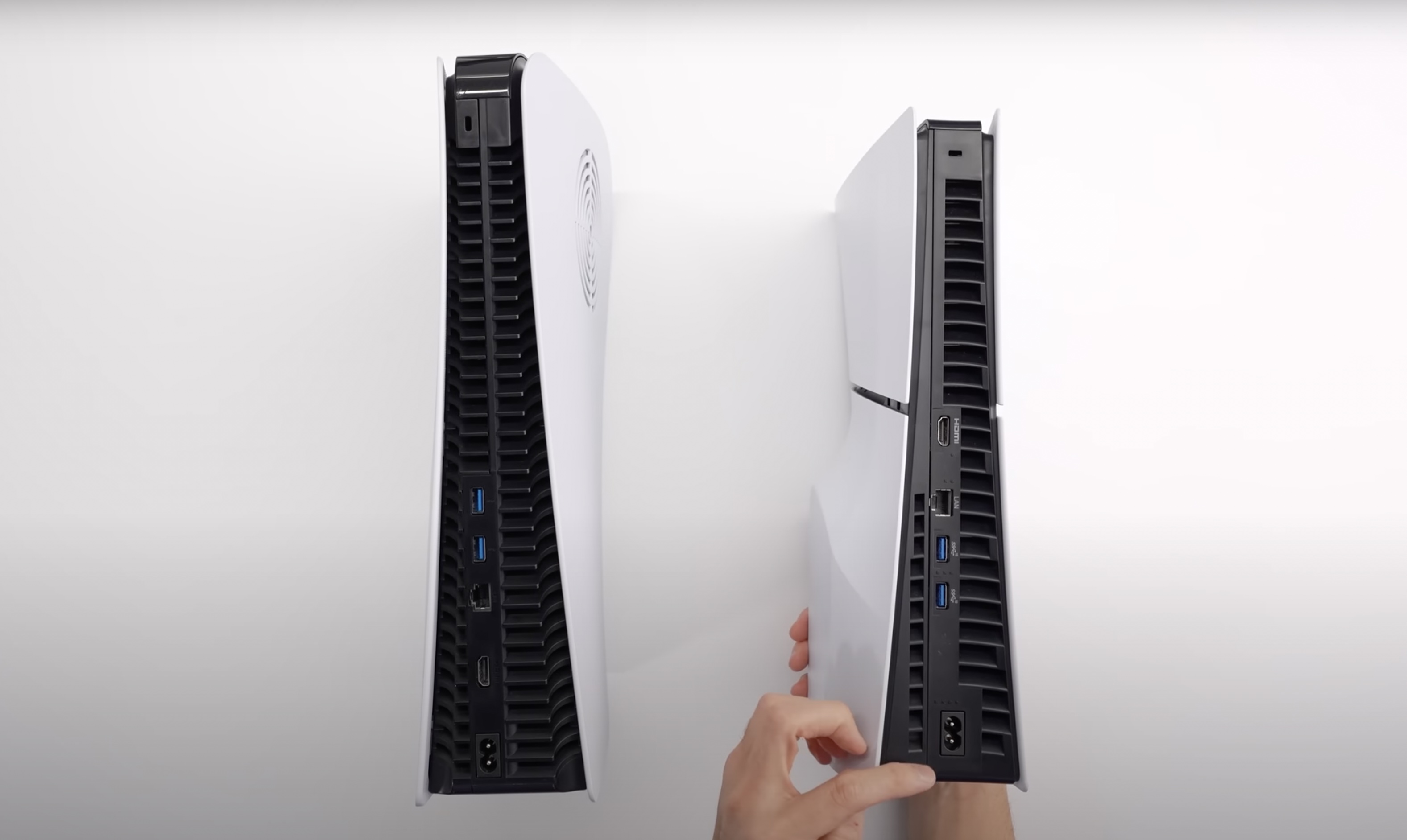 Teardown Video Showcases PS5 Slim “Not That Much Smaller”