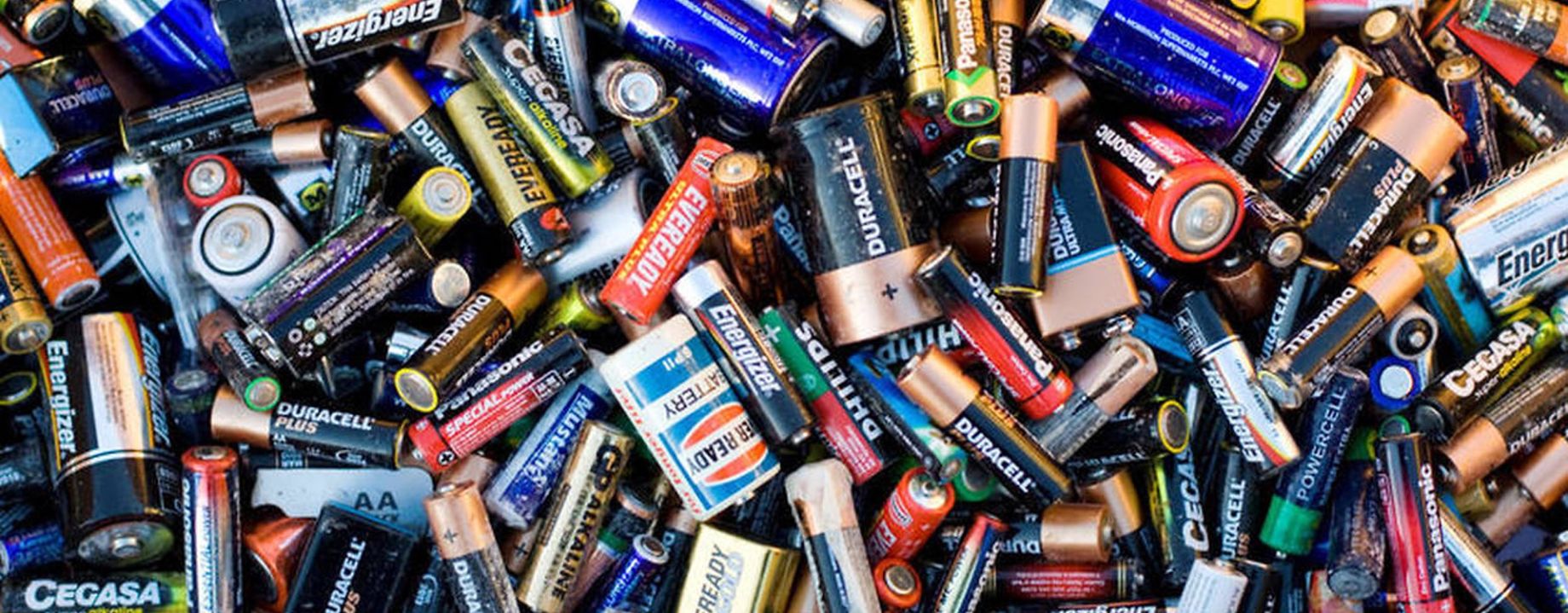 Batteries com. Pile.