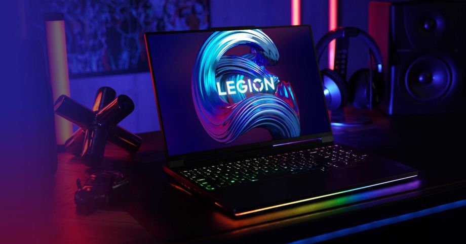 The Differences Between the Steam Deck and Lenovo Legion Go